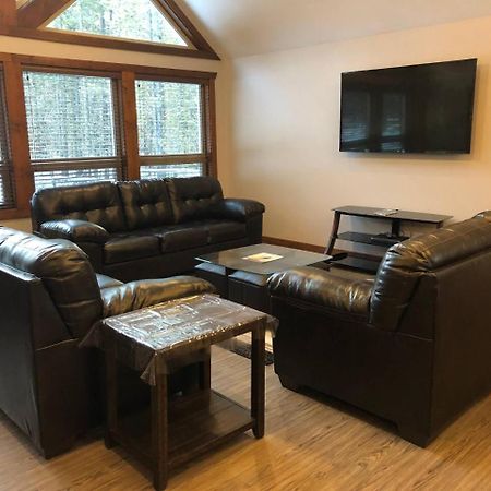 Wolf Den Villa Valemount Exterior photo