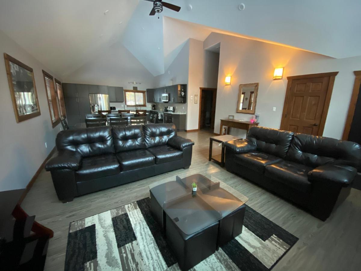 Wolf Den Villa Valemount Exterior photo